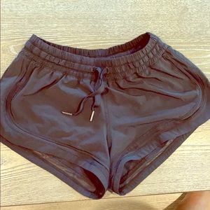 Lululemon Mesh Short - Size 6